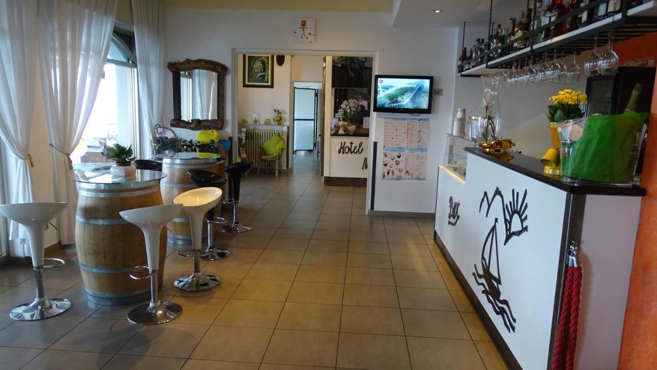 Hotel Merano Brenzone sul Garda Dış mekan fotoğraf