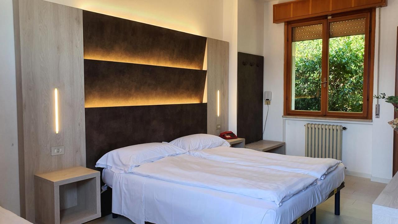 Hotel Merano Brenzone sul Garda Dış mekan fotoğraf